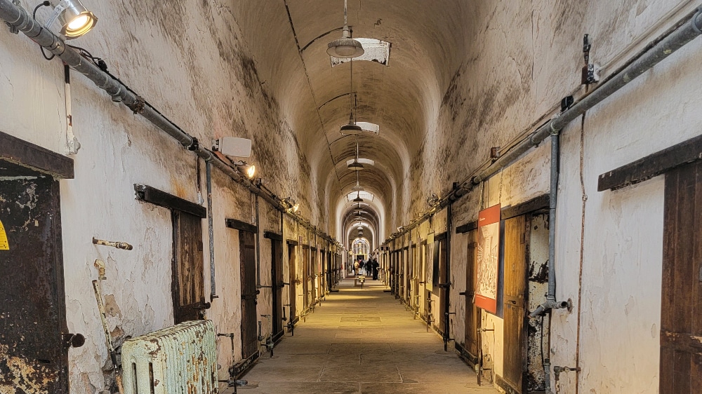 one day in philadelphia - eastern state penitentiary 