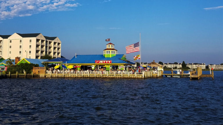 Ferry Point Park Beach in Kent Narrow Maryland - Restaurants