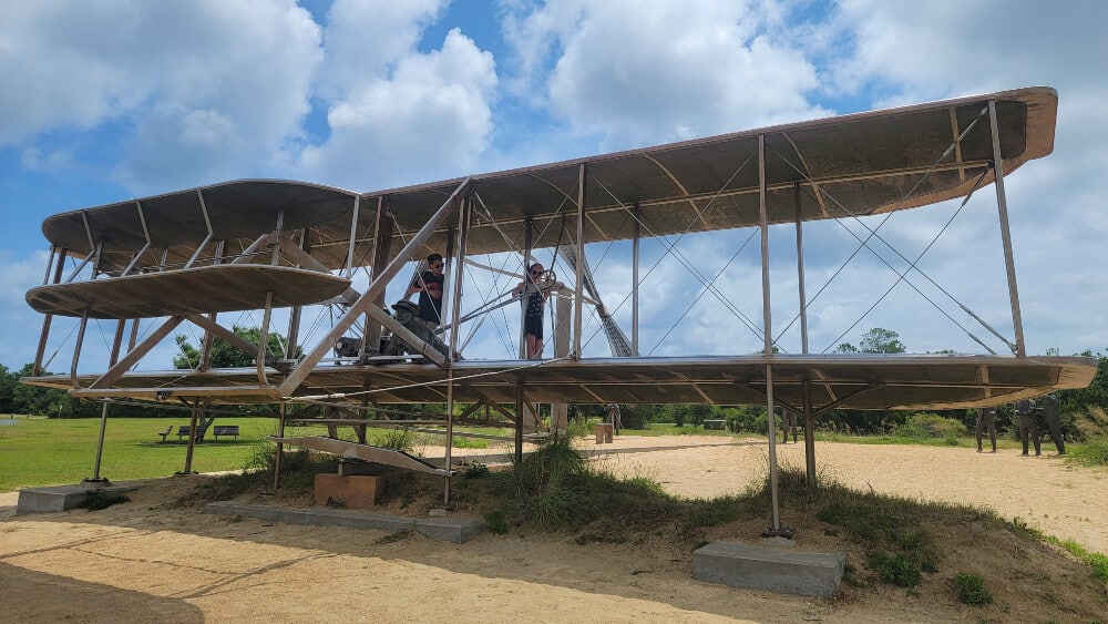 Outer banks with kids - wright brothers national memorial