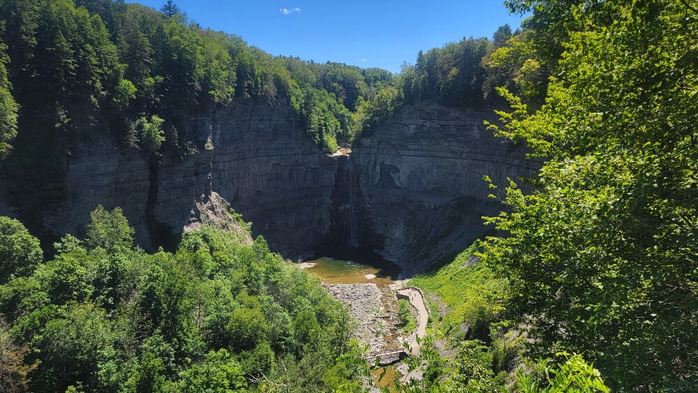 waterfall hikes in the finger lakes - Taughannock overlook