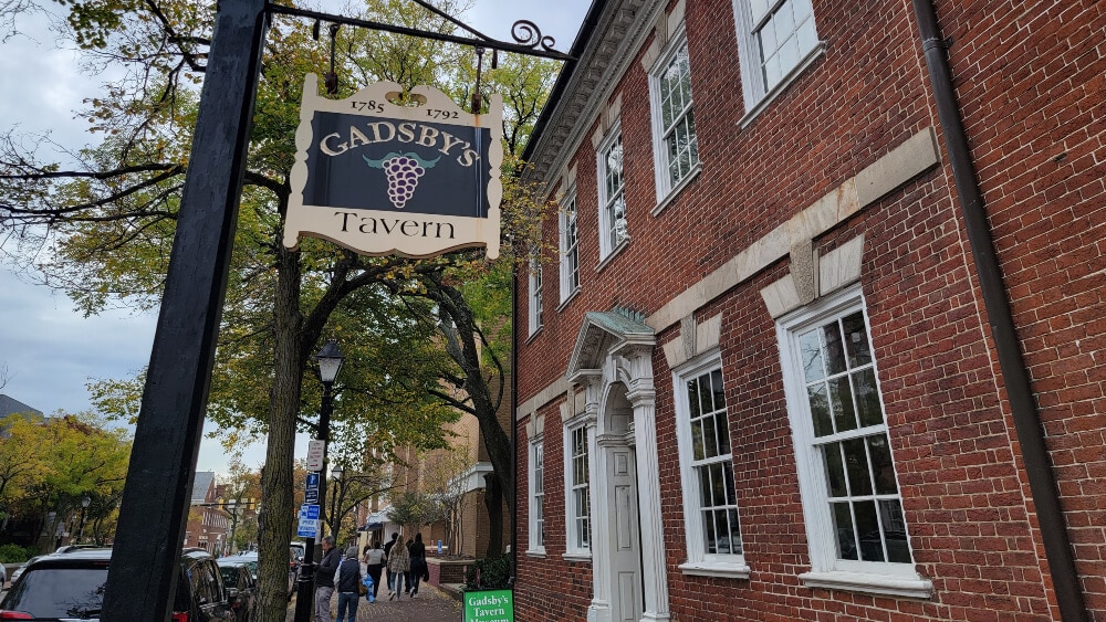 The Gadsby's Tavern and side of building in Old Town Alexandria