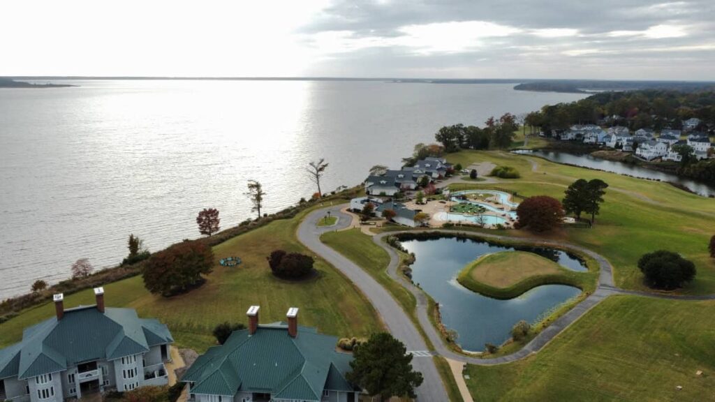 an aerial view of the Kingsmill Resort and James River